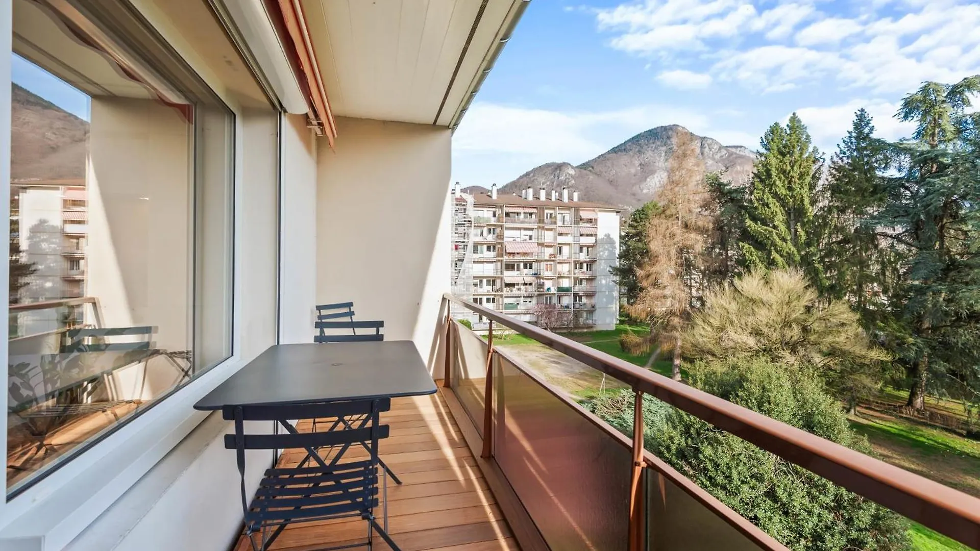 Lapis Lazuli - T3 Parking Proche Lac Annecy Apartment
